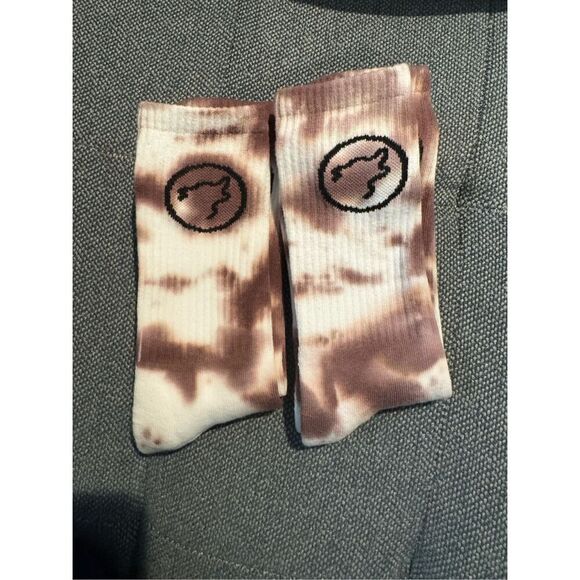 WOLFpak mocha brown crew socks 2 pairs new without tag - Picture 2 of 3